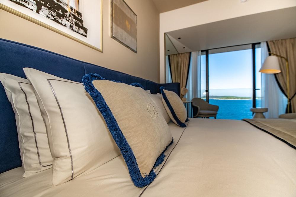 Hotel Grand Brioni Pula, A Radisson Collection 5*